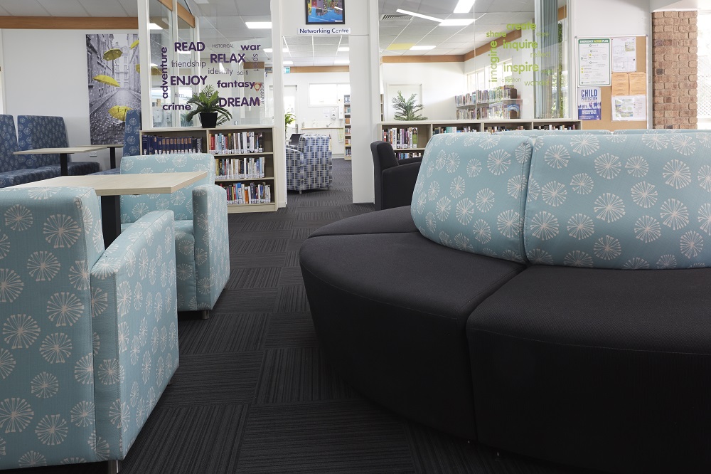 Canterbury_College_library_9-17_008
